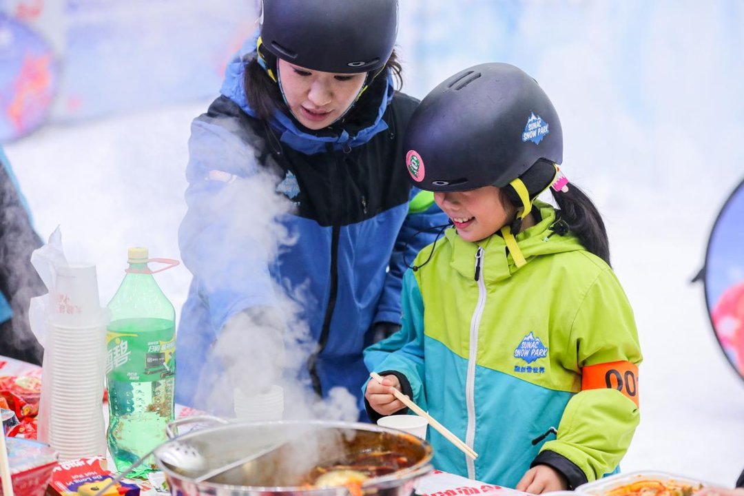 冰雪天地|乐享运动成都 多种体验带你畅耍冰雪天地