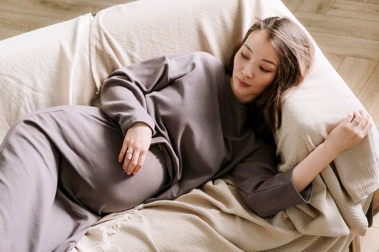 孕期|孕妇睡觉频繁有这些症状，别傻傻以为是好事，这是胎儿在发暗号