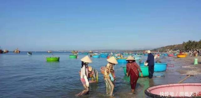 此国贴标语不欢迎我国人,如今回过神来,发现最吃亏的是自己