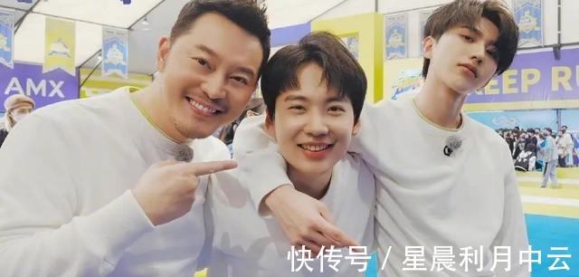 新《跑男》出現(xiàn)鄧超海報(bào),鄧超和李晨連線,baby一聲哥讓粉絲淚奔