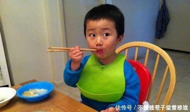 脾胃|生活中常见耽误孩子发育的食物,主要还是这几种,孩子们的最爱