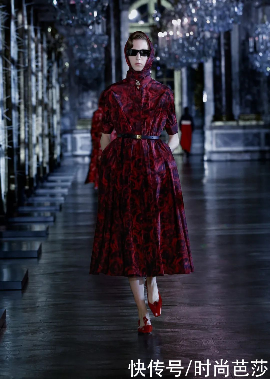 DIOR讲述的童话故事，只有成年人才能读懂