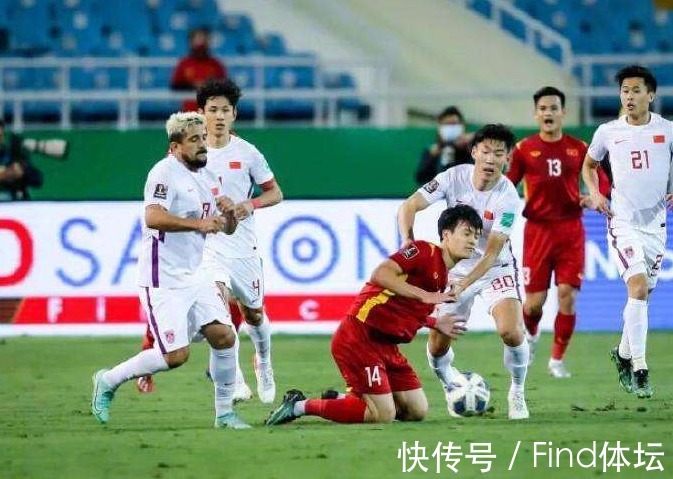 国足|李霄鹏创新纪录,泰山队为国足再填一名新教练,有望首战对阵沙特