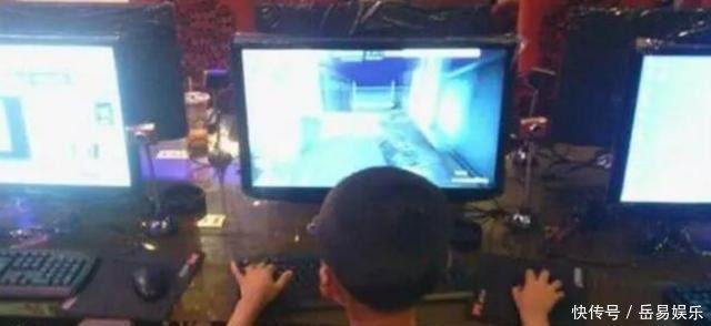 老爸|为了让儿子戒掉游戏，父亲买号在游戏中追杀儿子，网友：硬核老爸