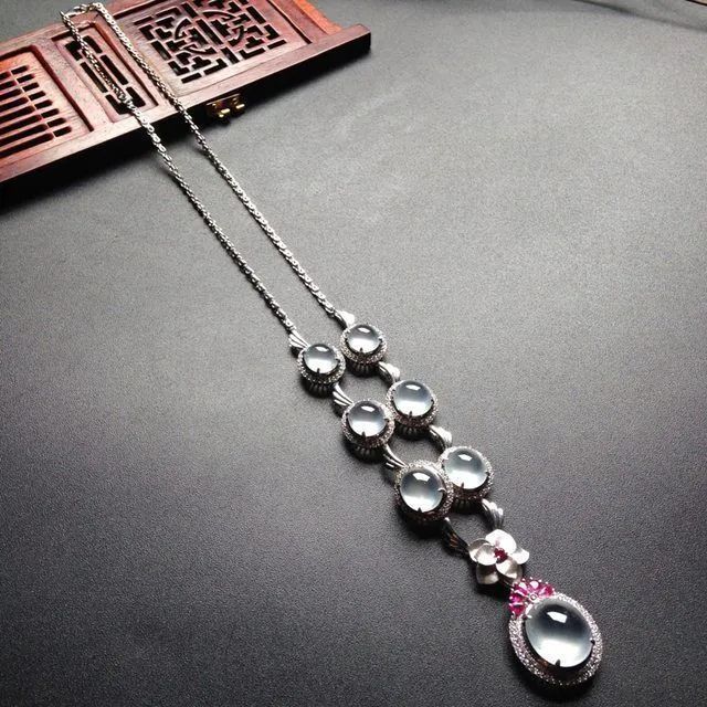 花式链$翡翠项链鉴赏,时尚与经典的完美结合