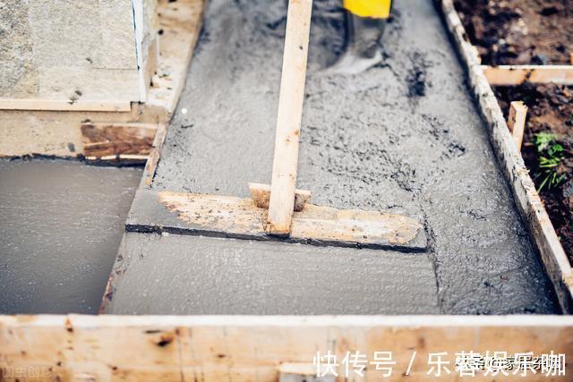 抗弯曲|混凝土中能放竹子吗?可以代替钢筋吗?为何打地坪混凝土放竹子?