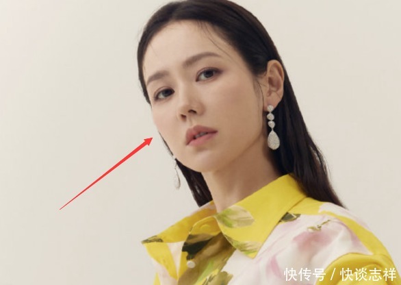 鼻尖抬高,鼻翼惊现疤痕,号称天然美女代名词的她,也翻车了?