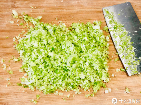 做白菜饺子，最忌用盐杀水，教你饺子馆不外传的配方，香极了