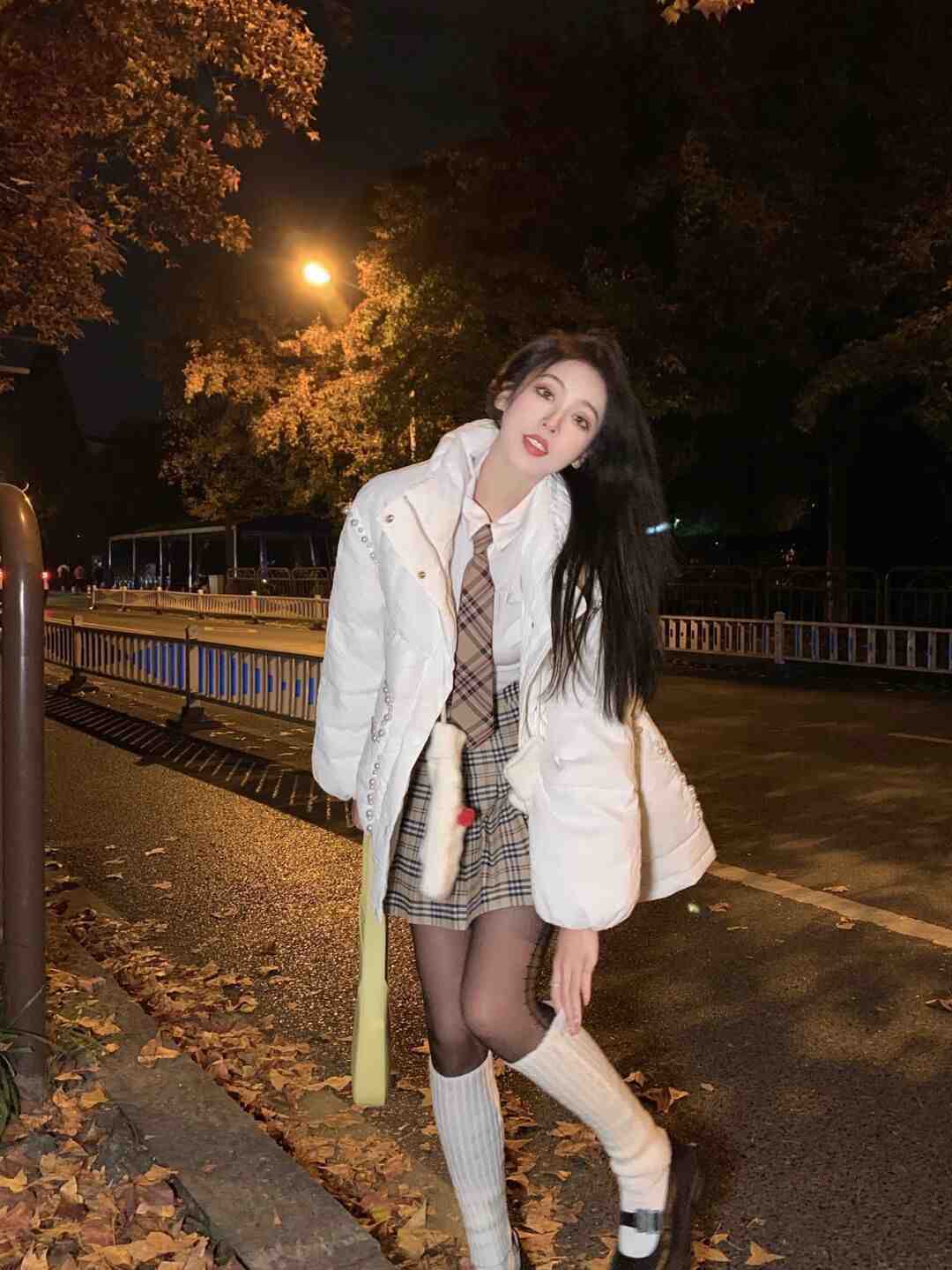 穿衣 小个子女生不要愁?冬天试试这些穿搭小技巧,显高显瘦又时髦