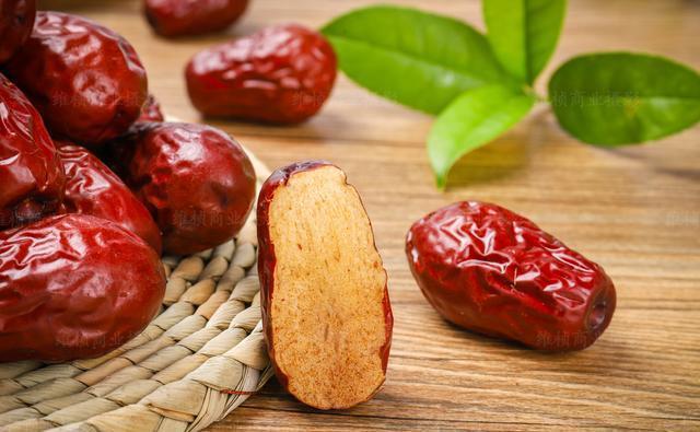 维c|秋天不想变衰老,离不开几种食物,肌肤细腻,改善不适感,人年轻