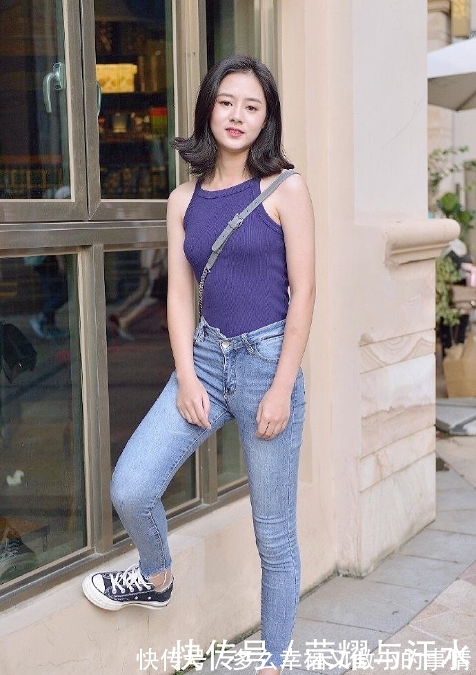 穿搭|街拍:穿着牛仔裤的一举一动,都能展现出别样精彩!