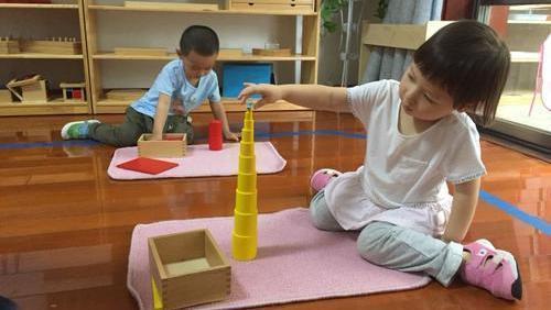 小宝|幼儿超前认字的危害，等孩子上二年级才真正爆发，能晚一年晚一年