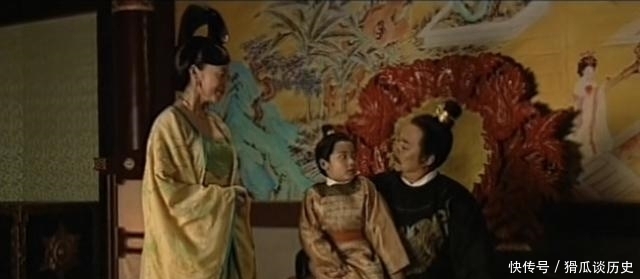 李治为何强娶武媚娘?看嫔妃在寝宫干的