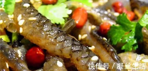 鱼皮|女性到了中年，常吃3种食物，祛斑养颜，延缓衰老，好处多多