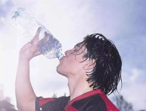 食物|脑梗的“祸根”被揪出,肥肉榜上无名,第一名我们几乎天天吃