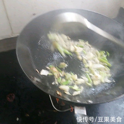 白菜|暖冬这道炒馒头，暖胃暖身又暖心