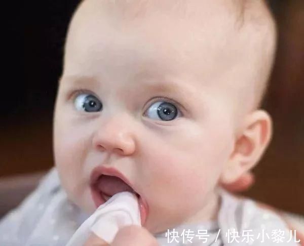 磨牙棒|宝宝什么时候出牙算正常?这6个信号是在暗示妈妈:我长牙了