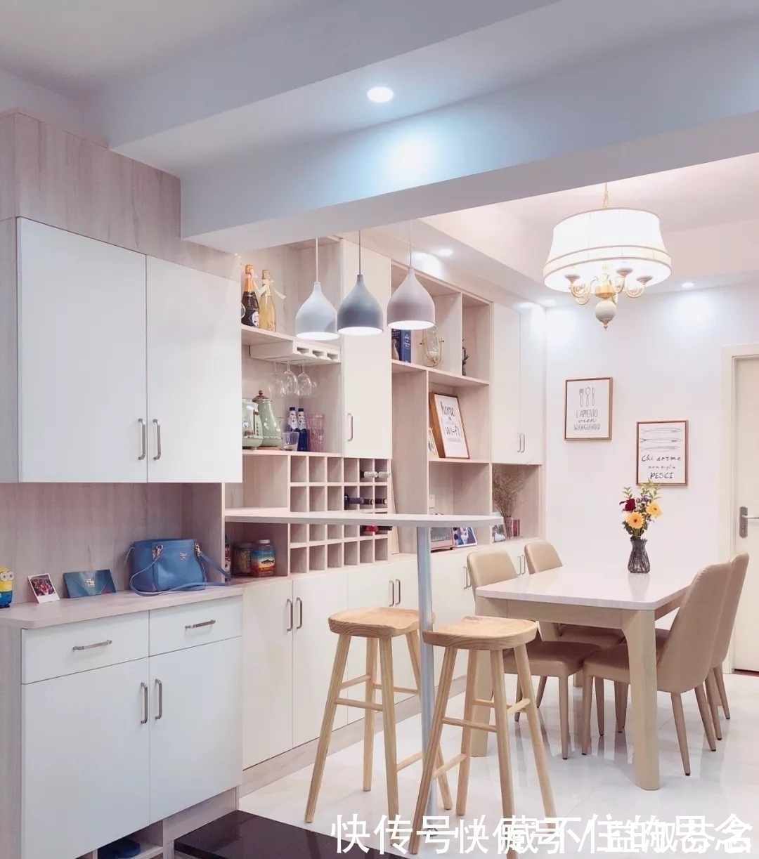 厨房橱柜|是谁想出来的,厨房橱柜底部留空一格,没想到做饭这么实用!