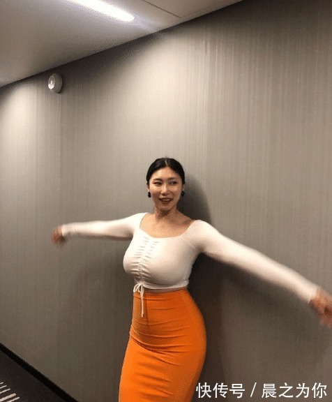 压力|42岁韩国美女健身多年，和比她小十几岁男友恋爱没压力，健身让她冻龄