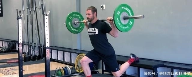 深蹲|一条腿力量顶你2条:纯技术“下肢短期突变”,不服不行