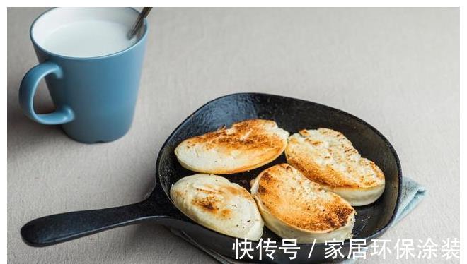 酥脆|煎馒头片，怎样才能不吸油更香酥，记住1个步骤，馒头片金黄酥脆