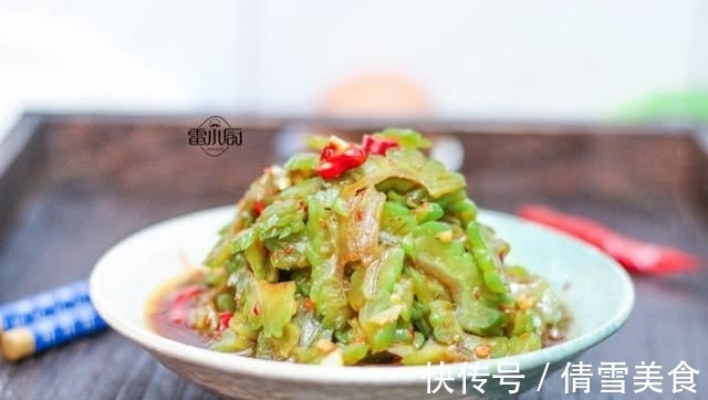雷小厨|夏天女人离不开的一道菜，刮油又消暑，天天吃也不腻