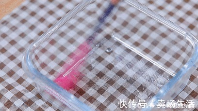 蔓越莓干|无油无糖不发酵,儿子却抱着不想撒手一搅一蒸就出锅,太简单