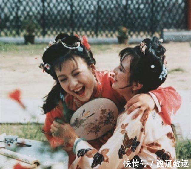 王妃|红楼梦里最假的人,行为举止连刘姥姥都不如,却是十二金钗之一!