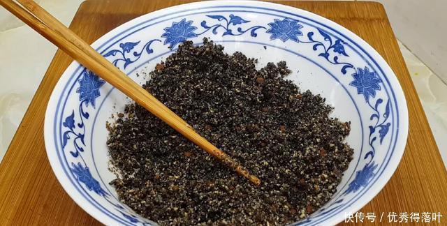 油酥|烧饼这样做才香酥,锅里烙一烙,比买的还好吃,咬一口就香酥掉渣