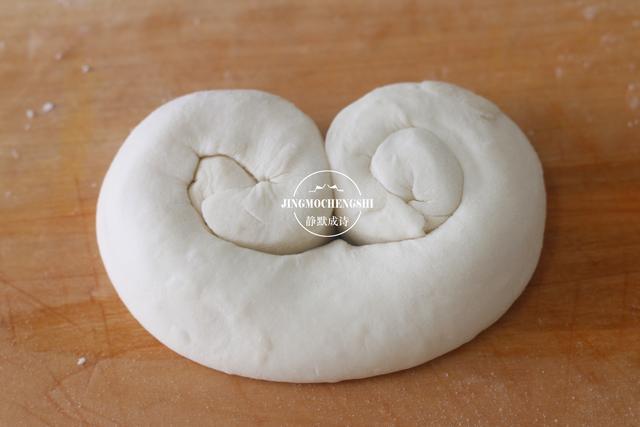 这才是烙饼的正确做法，外酥里嫩层次分明，每个步骤都详细告诉你