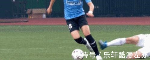 陶強龍|中超-大連人大勝10人青島 單歡歡雙響 拉爾森點射