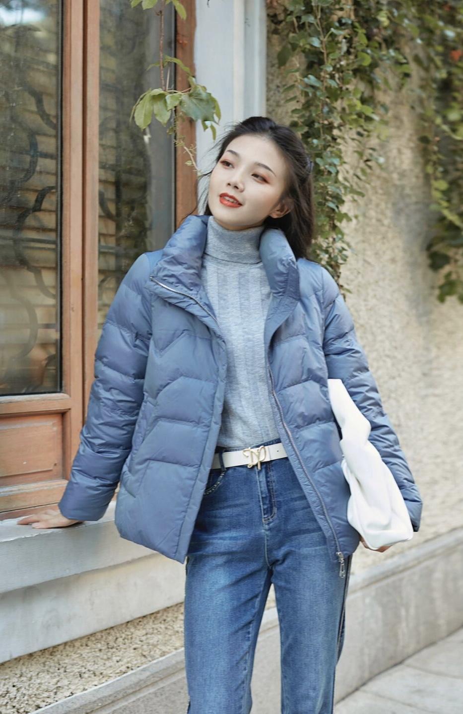 高领|被这组时髦洋气的羽绒服搭配折服了,保暖时髦,大家可以照搬