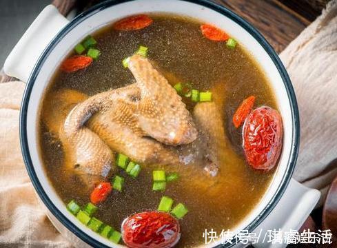 鸽子汤|炖鸽子汤时，两样调料不要加，很多人不清楚，难怪汤不鲜美