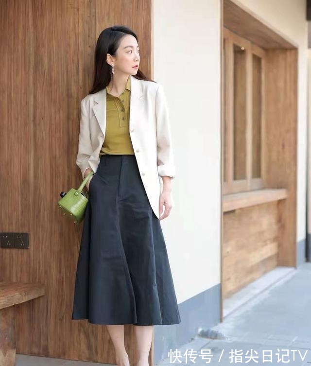 流行元素 最近流行的“小众设计”穿搭,注意3个小细节,轻松穿出高级感!