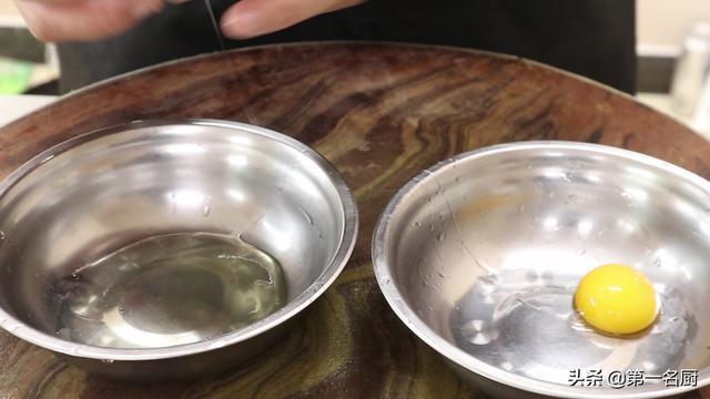 西葫芦这样做太好吃了,不炒不煎不凉拌,鲜嫩入味,营养不流失