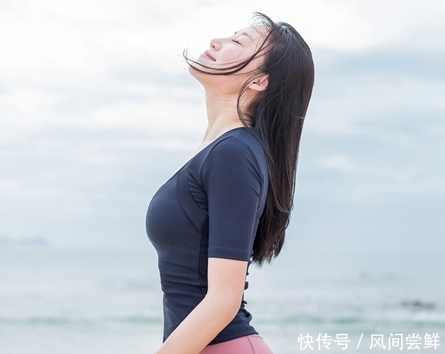 时尚|秀色可餐的打底裤美女，绰约多姿，白皙动人，魂牵梦萦！