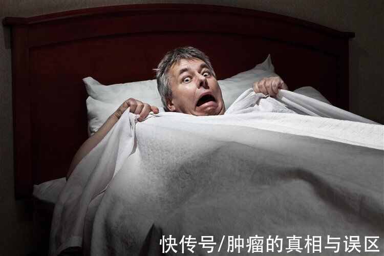 睡眠时间|老年人一天睡多久才合适？睡够最佳时间就行了，别强求