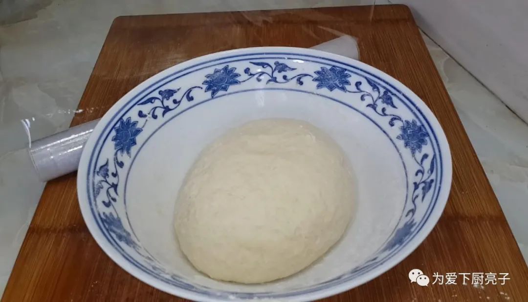 烙饼怎么做才最香吗，掌握3个技巧，第一次下厨也能成功，太香了