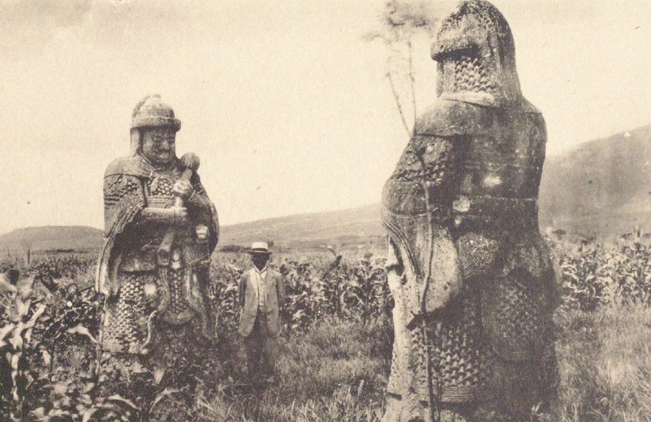 百年前明孝陵,不见五陵豪杰墓,无花无酒锄作田