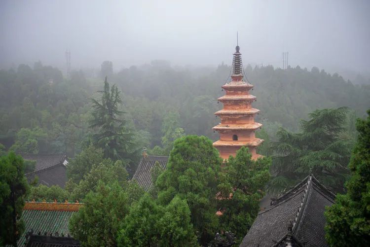 风穴寺|用镜头记录暴雨中的风穴寺