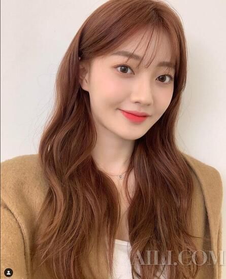 我知道你又想折腾头发了 2021推荐发色显白又洋气