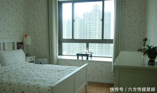 聪明人|聪明人装修飘窗都不贴瓷砖了,如今都用它代替,美观实用又耐用