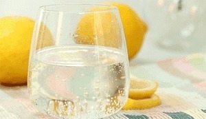 果肉|建议中老年人小暑前后,若条件允许,这5种水果每天可多吃一点