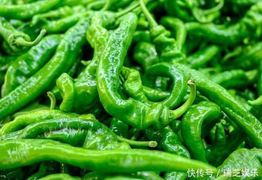 饭店大厨炒肉时，用到3个小技巧，炒出来的肉又香又嫩，很入味