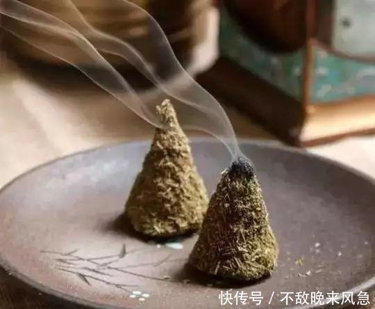 1把艾叶3个蛋,女人常吃,身体这些好处“不请自来”!