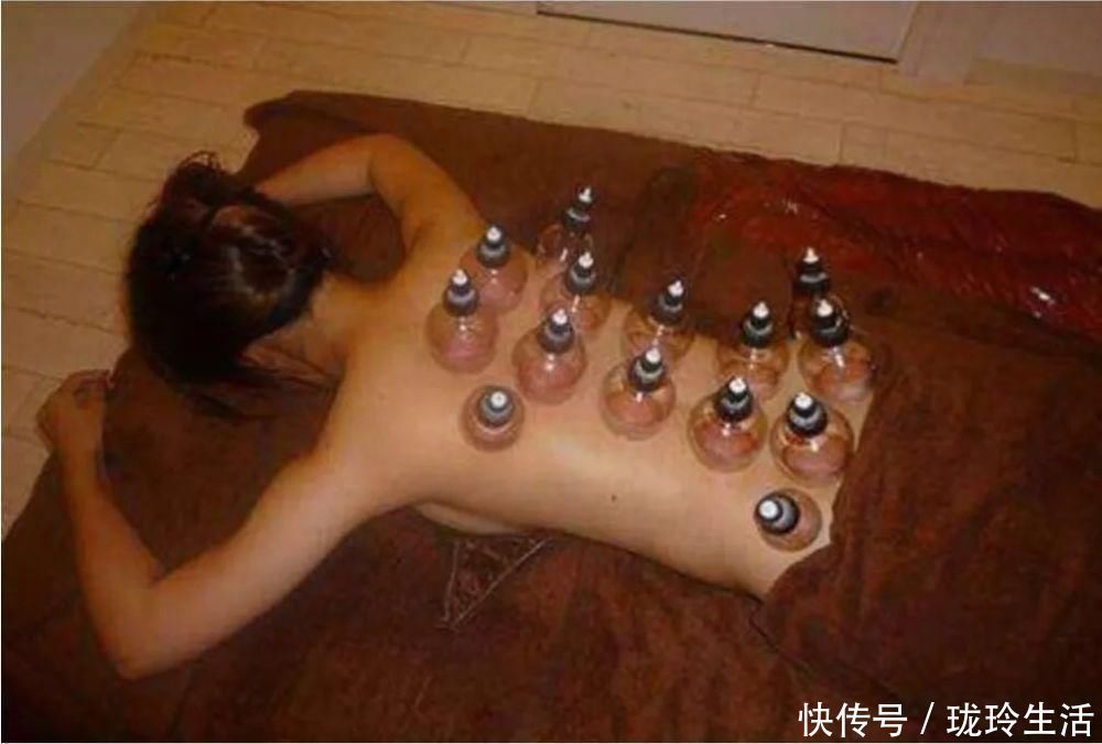 医科大学|泡脚的时候加点它,三天逼出体内湿气,再也不用去拔罐了!