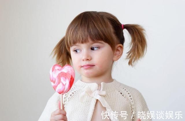 麦片|孩子说在幼儿园吃“猪食”,宝妈闹到园长办公室后,反向学校道谢