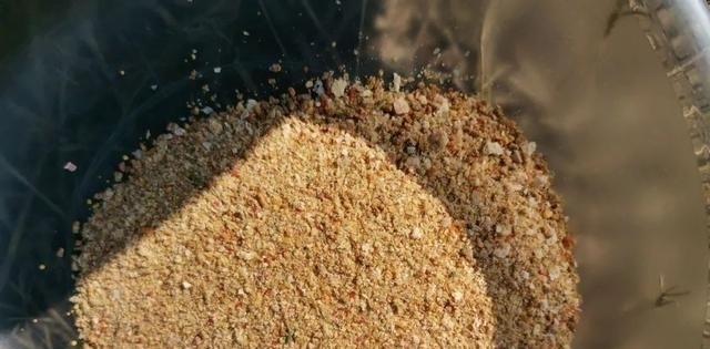 长竿钓鲫鱼还真要点技术!老钓友帮你捋一捋,哪几件事最重要