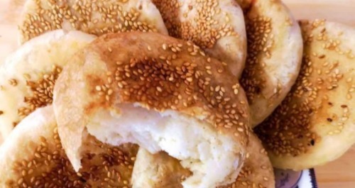 发面别做馒头和大饼了,换个新做法,简单又好吃,连吃3个不解馋