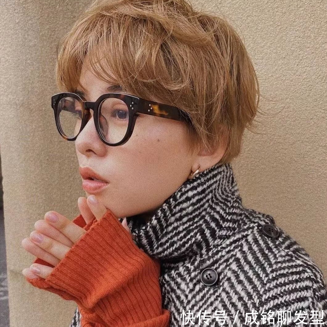 发质|甜酷的短卷发有多美,小姐姐一发多变诠释别样的美感,拉风又吸睛